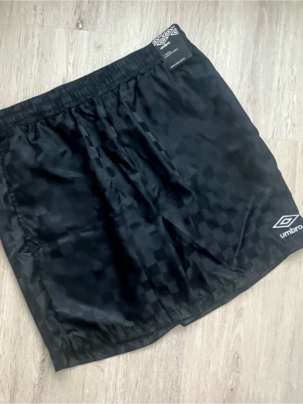 NWT Umbro Soccer Shorts Mens M Black Checkered Logo Athletic Shorts Y2K Vintage - Picture 2 of 11